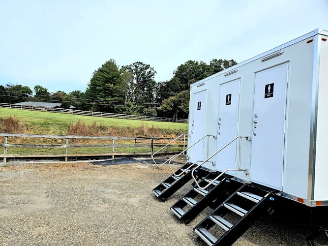 Foothills Restrooms On Dudy business photo